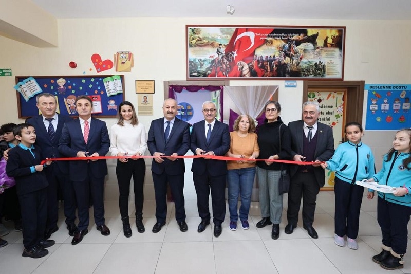 Kaymakam Mehmet Ali Özyiğit, Orhangazi İlkokulunda Bayrak Töreni ve Kütüphane Açılışı Programına Katıldı